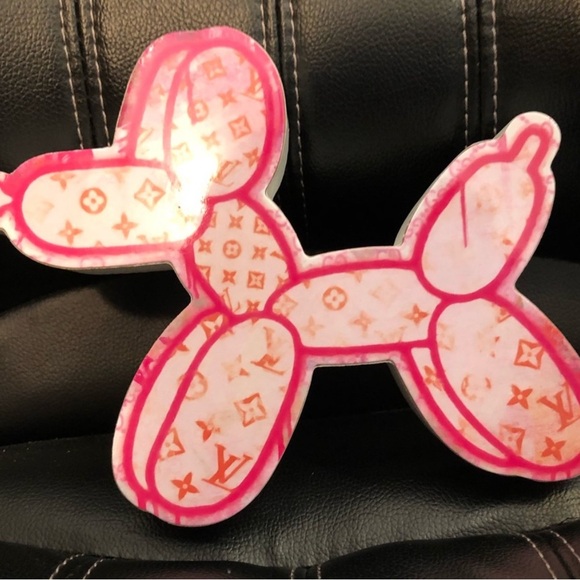 Louis Vuitton Pink Balloon Dog Wood Decor Display - Picture 2 of 6